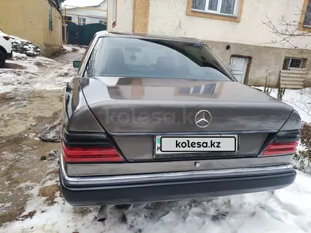 Mercedes-Benz E 220 1992 года за 1 900 000 тг. в Алматы – фото 6