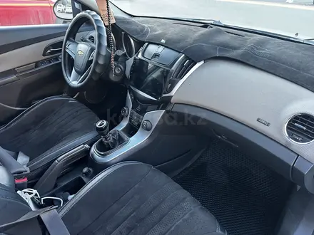 Chevrolet Cruze 2013 года за 3 500 000 тг. в Петропавловск – фото 7