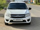 ВАЗ (Lada) Granta 2190 2017 года за 3 350 000 тг. в Актобе – фото 4