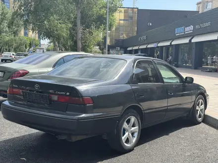 Toyota Camry 1998 года за 2 220 000 тг. в Астана – фото 3