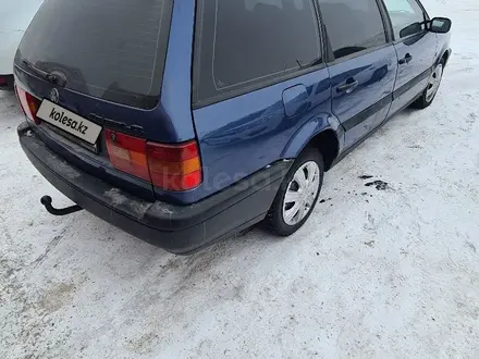 Volkswagen Passat 1994 года за 1 750 000 тг. в Тайынша – фото 3