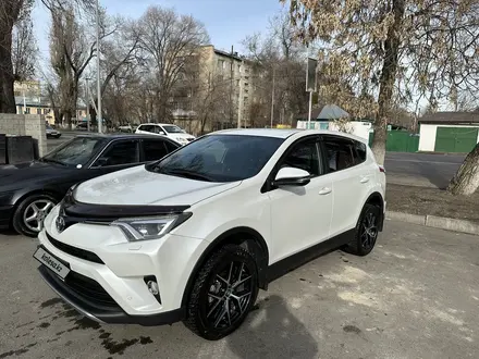 Toyota RAV4 2019 года за 13 500 000 тг. в Талдыкорган