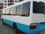 Toyota  Coaster 2004 года за 6 300 000 тг. в Атырау – фото 3