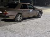 Mercedes-Benz E 260 1990 годаfor800 000 тг. в Семей – фото 4