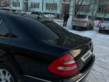 Mercedes-Benz E 320 2004 годаүшін5 200 000 тг. в Караганда – фото 3