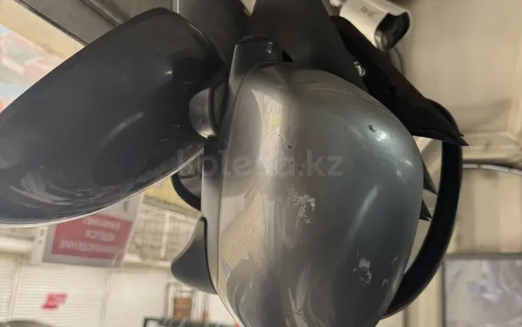 Зеркало ниссан жук 2010 2011 2012 2013 2014 за 35 000 тг. в Алматы