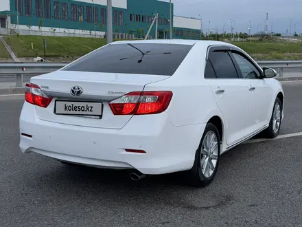 Toyota Camry 2014 года за 10 000 000 тг. в Алматы – фото 13