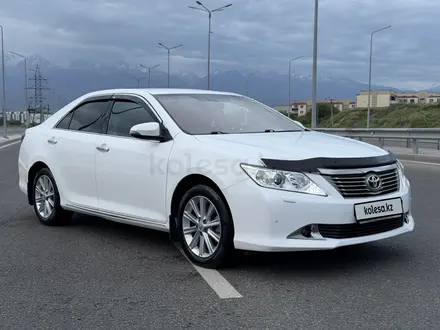 Toyota Camry 2014 года за 10 000 000 тг. в Алматы – фото 18