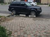 Land Rover Range Rover Sport 2006 года за 3 800 000 тг. в Алматы – фото 2