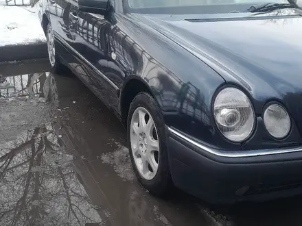 Mercedes-Benz E 280 1998 года за 3 500 000 тг. в Шымкент – фото 3