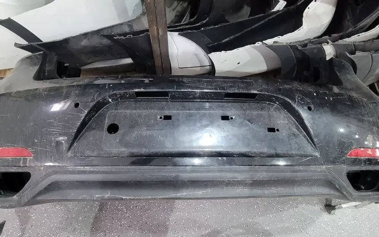 Задний бампер в сборе на kia k7үшін10 000 тг. в Шымкент