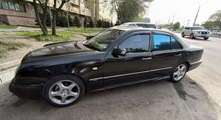 Mercedes-Benz E 230 1997 года за 1 800 000 тг. в Алматы