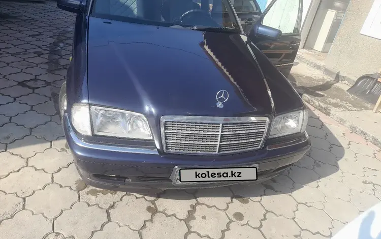 Mercedes-Benz C 200 1999 годаүшін3 500 000 тг. в Алматы