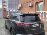Toyota RAV4 2016 года за 8 500 000 тг. в Атырау – фото 3