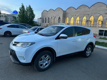 Toyota RAV4 2015 года за 10 250 000 тг. в Уральск – фото 6