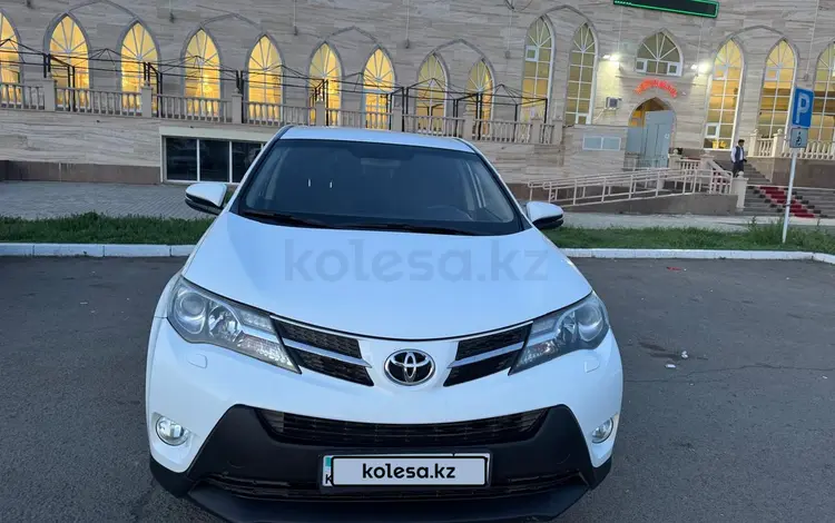Toyota RAV4 2015 года за 10 250 000 тг. в Уральск