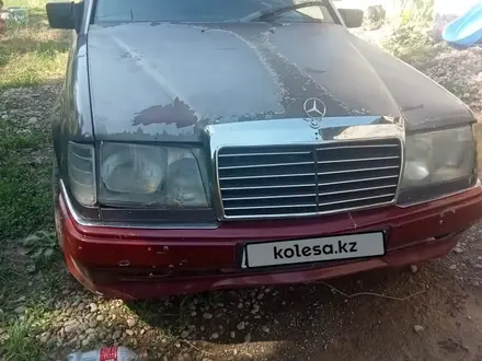 Mercedes-Benz E 230 1991 года за 520 000 тг. в Ленгер – фото 3