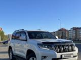Toyota Land Cruiser Prado 2018 года за 24 000 000 тг. в Актобе