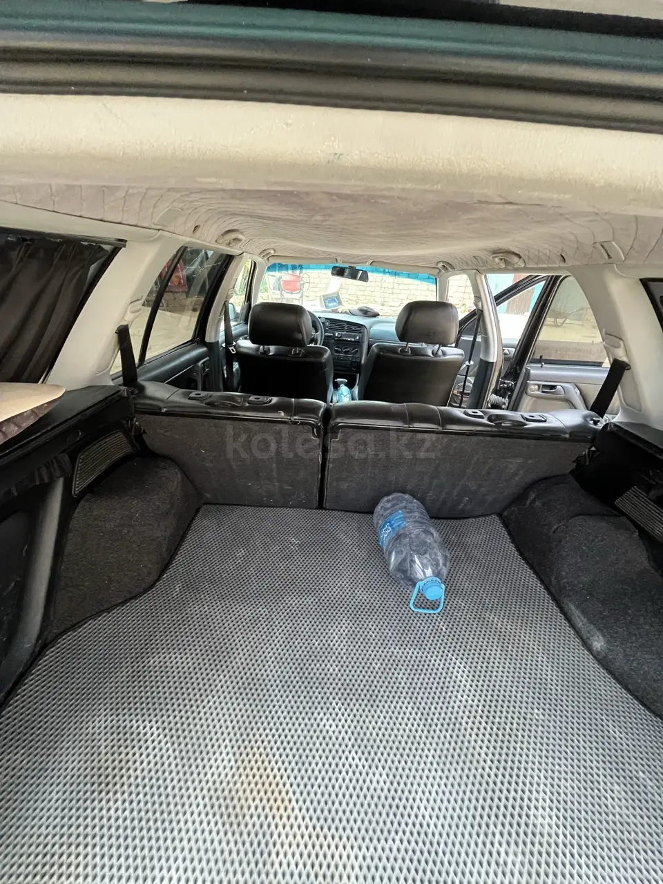 Volkswagen Golf, 2000