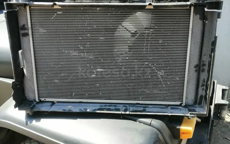 Радиатор основной с дифузором на тойота приус за 70 000 тг. в Алматы