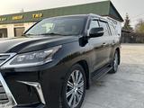 Lexus LX 570 2017 года за 51 000 000 тг. в Алматы – фото 2