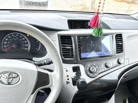Toyota Sienna 2011 года за 6 300 000 тг. в Актау – фото 4