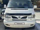 Volkswagen Caravelle 1997 годаүшін4 000 000 тг. в Костанай