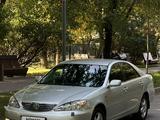 Toyota Camry 2005 годаүшін7 150 000 тг. в Алматы