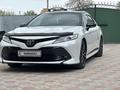 Toyota Camry 2020 года за 15 500 000 тг. в Усть-Каменогорск