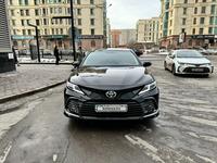 Toyota Camry 2021 года за 15 700 000 тг. в Астана