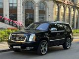 Cadillac Escalade 2010 года за 8 400 000 тг. в Астана