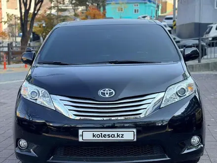 Toyota Sienna 2013 года за 13 700 000 тг. в Алматы