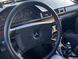 Mercedes-Benz E 230 1992 годаfor1 400 000 тг. в Шымкент