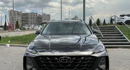 Hyundai Santa Fe 2023 годаfor17 500 000 тг. в Алматы