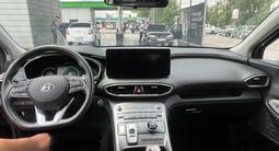Hyundai Santa Fe 2023 годаfor17 500 000 тг. в Алматы – фото 3