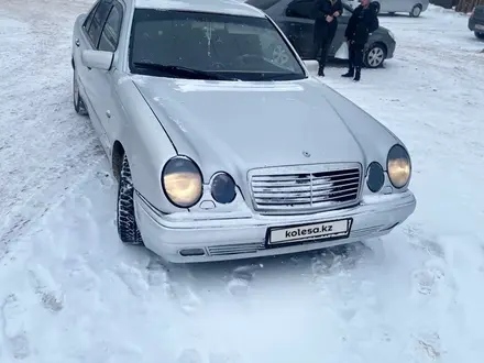 Mercedes-Benz E 230 1996 года за 1 940 000 тг. в Астана – фото 5