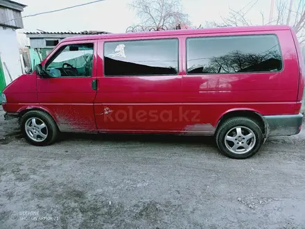 Volkswagen Caravelle 1996 года за 4 500 000 тг. в Астана – фото 4