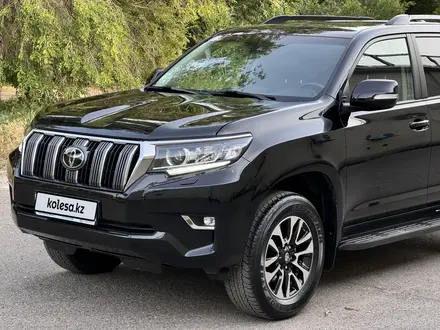 Toyota Land Cruiser Prado 2023 года за 27 500 000 тг. в Алматы – фото 8