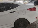 Hyundai Solaris 2015 года за 4 500 000 тг. в Актобе – фото 3