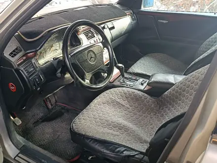 Mercedes-Benz E 230 1995 года за 1 700 000 тг. в Шымкент – фото 7
