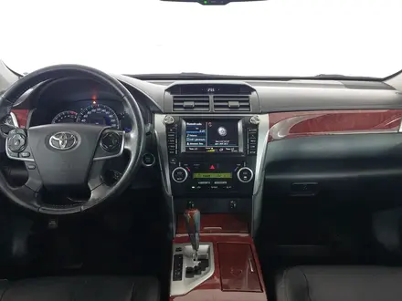 Toyota Camry 2012 года за 9 590 000 тг. в Шымкент – фото 14