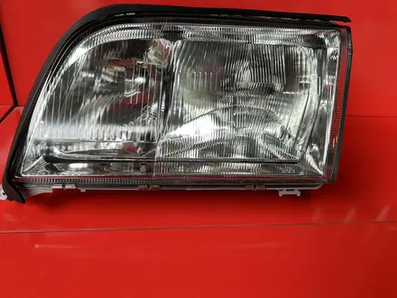 Фара передняя Mercedes Benz W140 S Class W 140 Кабан за 18 000 тг. в Алматы