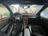 Mercedes-Benz E 280 1995 годаүшін2 200 000 тг. в Алматы