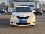 Toyota Sienna 2010 года за 8 390 000 тг. в Алматы – фото 2
