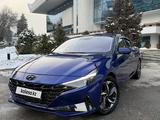 Hyundai Elantra 2022 годаfor10 500 000 тг. в Алматы