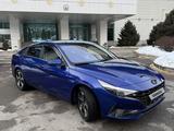Hyundai Elantra 2022 годаfor10 500 000 тг. в Алматы – фото 2