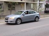 Chevrolet Cruze 2009 года за 2 500 000 тг. в Алматы – фото 2