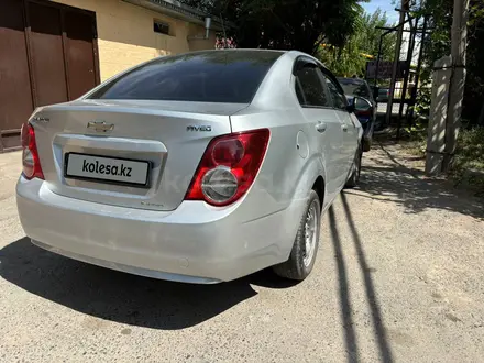 Chevrolet Aveo 2014 года за 3 200 000 тг. в Шымкент – фото 2