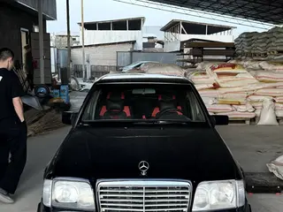 Mercedes-Benz E 280