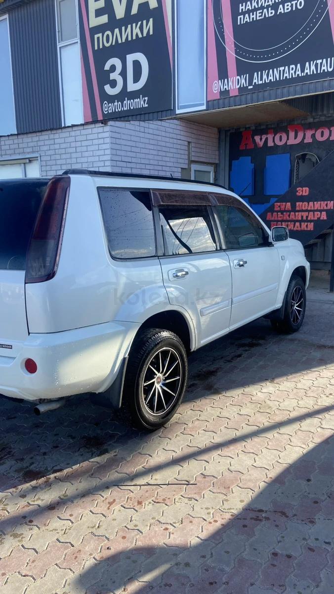 Nissan X-Trail 2004 г.